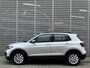 Volkswagen T-Cross 1.0 TSI Life / Camera / Trekhaak / Climate controle / App connect / P4