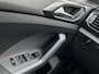 Volkswagen T-Cross 1.0 TSI Life / Camera / Trekhaak / Climate controle / App connect / P4