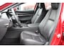 Mazda 3 HB 2.0 e-SkyActiv-G M Hybrid 122 Comfort met Bose , Leder, Bose, Adap.cruise,Navi, Apple Carplay, PDC, LMV 16 Inch, Stuur/Stoelverwarming.