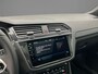 Volkswagen Tiguan R-Line Business+ 1.4 TSI eHybrid 245pk DSG Automaat Trekhaak, Panoramadak, Adaptive cruise control, Elektrische achterklep, LED matrix koplampen