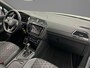 Volkswagen Tiguan R-Line Business+ 1.4 TSI eHybrid 245pk DSG Automaat Trekhaak, Panoramadak, Adaptive cruise control, Elektrische achterklep, LED matrix koplampen