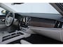 Volvo V90 B4 197PK Inscription | Panoramisch Schuif-/Kanteldak | Adaptive Cruise & Pilot Assist | 360 Camera | Keyless Entry | Elektrisch verstelbare voorstoelen met geheugen en massagefunctie | Stoel & Stuurverwarming |