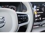 Volvo V90 B4 197PK Inscription | Panoramisch Schuif-/Kanteldak | Adaptive Cruise & Pilot Assist | 360 Camera | Keyless Entry | Elektrisch verstelbare voorstoelen met geheugen en massagefunctie | Stoel & Stuurverwarming |