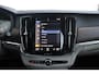 Volvo V90 B4 197PK Inscription | Panoramisch Schuif-/Kanteldak | Adaptive Cruise & Pilot Assist | 360 Camera | Keyless Entry | Elektrisch verstelbare voorstoelen met geheugen en massagefunctie | Stoel & Stuurverwarming |
