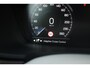 Volvo V90 B4 197PK Inscription | Panoramisch Schuif-/Kanteldak | Adaptive Cruise & Pilot Assist | 360 Camera | Keyless Entry | Elektrisch verstelbare voorstoelen met geheugen en massagefunctie | Stoel & Stuurverwarming |