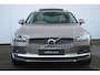 Volvo V90 B4 197PK Inscription | Panoramisch Schuif-/Kanteldak | Adaptive Cruise & Pilot Assist | 360 Camera | Keyless Entry | Elektrisch verstelbare voorstoelen met geheugen en massagefunctie | Stoel & Stuurverwarming |