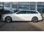 Volvo V90 2.0 T8 Plug-in hybrid AWD Ultra Dark | Panorama Dak | Elek. Stoelen + Geheugen | Adaptieve Cruise + Pilot Assist | 360 Camera | Harman/Kardon | 455PK | Stoel & Stuurverwarming | Keyless Entry