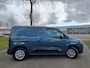 Opel Combo-e Electric L1 50 kWh 136pk | 3-zits | Houten afwerking laadruimte | Trekhaak voorbereiding | Pakket Look | Climate control | Adaptieve cruise control | Lederen stuurwiel | Stuurverwarming | Multimedia | NAVI | Apple Carplay | Android Auto | Achteruitrijcamera | Surround View camera | Parkeersensoren voor- en achter | Dode hoek detectie | Licht- en regensensor | Reservewiel