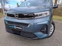 Opel Combo-e Electric L1 50 kWh 136pk | 3-zits | Houten afwerking laadruimte | Trekhaak voorbereiding | Pakket Look | Climate control | Adaptieve cruise control | Lederen stuurwiel | Stuurverwarming | Multimedia | NAVI | Apple Carplay | Android Auto | Achteruitrijcamera | Surround View camera | Parkeersensoren voor- en achter | Dode hoek detectie | Licht- en regensensor | Reservewiel