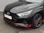 Hyundai i20 N 1.6 T-GDI 204PK N-Performance Handgeschakeld / Fabrieksgarantie tot 08-2027 / Dealer onderhouden / Bose / Navigatie / 18" LMV / Stuur- en stoelverwarming / Sperdifferentieel / Apple Carplay Android Auto /