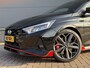 Hyundai i20 N 1.6 T-GDI 204PK N-Performance Handgeschakeld / Fabrieksgarantie tot 08-2027 / Dealer onderhouden / Bose / Navigatie / 18" LMV / Stuur- en stoelverwarming / Sperdifferentieel / Apple Carplay Android Auto /