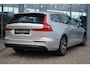Volvo V60 2.0 B3 Core | Stoel & Stuurverwarming | Adaptieve Cruise + Pilot Assist | Google | Keyless Start | Automaat | Parkeer Camera + Sensoren | LED | Keyless Entry | Elek. Achterklep | Lendensteun Elektrisch