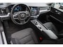 Volvo V60 2.0 B3 Core | Stoel & Stuurverwarming | Adaptieve Cruise + Pilot Assist | Google | Keyless Start | Automaat | Parkeer Camera + Sensoren | LED | Keyless Entry | Elek. Achterklep | Lendensteun Elektrisch