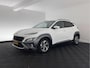 Hyundai Kona 1.6 GDI HEV Fashion (INCL-BTW) Aut. *NAVI-FULLMAP | DIGI-COCKPIT | FULL-LED | KEYLESS | CAMERA | HEAD-UP | SHIFT-PADDLES | DAB | COMFORT-SEATS | PRIVACY-GLASS | TOWBAR | 16 "ALU*