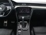 Volkswagen Passat 2.0 TDI R Line | Panoramadak | Nappaleder | 360 Camera | Trekhaak | Stoelverwarming | Full LED | Park Assist | Virtual Cockpit | Navigatie | Adaptive cruise
