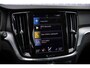 Volvo V60 2.0 B3 Momentum Advantage | Stoel- en stuurverwarming | Achteruitrijcamera | Parkeersensoren voor + achter | 17" velgen | Navigatie | Apple Carplay / Android Auto | LED koplampen |