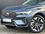 Volvo XC60 2.0 T6 Plug-in hybrid AWD Ultra Dark Display Gen. 2 / Panorama dak / Head-up display / Harman Kardon audio / Adaptieve Cruise control / Nordico bekleding / Stoel- en stuurverw./ elektr. stoelverst. / Full LED kopl. / Lederlook dashboard