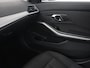 BMW 3-Serie 318i Business Edition | Stoelverwarming | Camera | Carplay | Live Cockpit | Full LED | Navigatie | Dodehoek detectie | Climate control