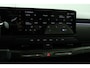 Kia EV3 GT-Line 81.4 kWh - Draadloze Apple CarPlay / Android Auto - Stoel en stuurwiel verwarming - Panoramadak - Harman Kardon Audio - Dodehoek assistent - Fabrieksgarantie tot 11-2031 - Fabrieksgarantie tot 11-2031