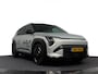 Kia EV3 GT-Line 81.4 kWh - Draadloze Apple CarPlay / Android Auto - Stoel en stuurwiel verwarming - Panoramadak - Harman Kardon Audio - Dodehoek assistent - Fabrieksgarantie tot 11-2031 - Fabrieksgarantie tot 11-2031