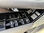 Land Rover Range Rover Velar 2.0 P400e | Panoramadak | Lederen Bekleding | Trekhaak | Meridian | Alcantara Hemel | Camera |