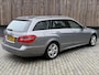Mercedes-Benz E-klasse Estate 200 CGI Avantgarde Automaat | Unieke kilometerstand 86.190 NAP! | Half/leer | Bi-Xenon verlichting | Climate & cruise control Tempomat | Elektrisch bedienbare achterklep | Parkeersensoren voor en achter