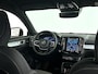 Volvo XC40 B4 Plus Dark | Parkeercamera | Stoel- en Stuurverwarming | Harman Kardon | Trekhaak