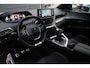 Peugeot 3008 1.2 PureTech GT | Navigatie | Camera | Focal | Black Pack | Parelmoer | Trekhaak | Elektrische achterklep |