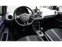 Volkswagen Up! 1.0 75pk Automaat 5Drs High up! Pano.Dak Clima Stoelverwarming 15inch LM *NL auto* 68196km!