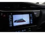 Toyota Auris 1.8 Hybrid Executive | Trekhaak | Org NL | Stoelverwarming | Camera | Navigatie | Climate Control |