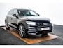 Audi Q5 55 TFSI e quattro Competition S-Line - Panoramadak - B&O - Achterbank plus - Parkeerhulp plus - Buitenspiegels, elektrisch inklapbaar - Interieurvoorverwarming - Zonwering achterportierruiten - Multifunctioneel stuur plus -