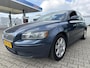 Volvo V50 1.8 Kinetic, airco ,cruisecontrol, auto rijdt prima en heeft een nieuwe APK.