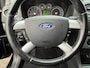 Ford Focus Wagon 1.6-16V Futura 101PK Automaat,Trekhaak,Airco,Cruise,ElektrRamen+Spiegels,Dakrail,Multi-Stuur,Radio/Cd-Speler.