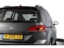 Volkswagen Golf Sportsvan 1.5 TSI ACT 130 PK Comfortline - Automaat | Adapt. Cruise | Stoelverw. | PDC | Camera | App.Connect + NAV. | ECC | DAB | Trekhaak | LM 16" |