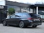 BMW 5-Serie Touring 530e M-Sport High Executive|Pano|Sfeer|Keyless