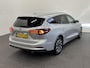 Ford Focus Wagon 1.0 EcoBoost Hybrid Titanium Rijklaar incl 12 mnd BOVAG garantie! Airco ECC Navi Carplay PDC VA+ Camera Full LED DAB+ Lichtmetalen velgen