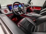Mercedes-Benz G-klasse 63 AMG 585Pk (SCHUIFDAK, ALCANTARA HEMEL, SFEERVERLICHTING, ADAPTIVE CRUISE, LEDER DASHBOARD, APPLE CARPLAY, TREKHAAK, NIEUWSTAAT)