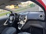 Ford Ka 1.2i Cool&Sound 70 PK. Nieuw rijdende auto van de tweede eigenaar !!! Slechts 97.000 KM !! Distributieriem en waterpomp vervangen in 2023.