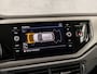 Volkswagen Polo 1.0 TSI Sportline (APPLE CARPLAY, GROOT NAVI, CLIMATE, CAMERA, SPORTSTOELEN, LM VELGEN, ADAPTIVE CRUISE, MODE KNOP, PARKEER ASSISTENT, PARKEERSENSOREN, NIEUWSTAAT)