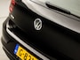 Volkswagen Polo 1.0 TSI Sportline (APPLE CARPLAY, GROOT NAVI, CLIMATE, CAMERA, SPORTSTOELEN, LM VELGEN, ADAPTIVE CRUISE, MODE KNOP, PARKEER ASSISTENT, PARKEERSENSOREN, NIEUWSTAAT)
