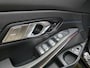 BMW 3-Serie Touring 330e High Executive M Sport HUD Camera Panoramadak Led 19"LM