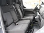 Citroën Jumpy 2.0 BlueHDI 180PK L3H1 Automaat | Dubbele cabine | AppleCarPlay/AndroidAuto | Navigatie | Achteruitrijcamera | Parkeersensoren Achter | Airco | Cruise Control | 3 Zitplaatsen Rechtsvoor | DAB Ontvanger |