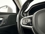 Volvo V60 Cross Country B5 AWD Pro | Parkeercamera | Stoel- en Stuurverwarming | Trekhaak