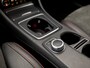 Mercedes-Benz A-klasse 200 AMG Sport 157Pk Automaat (SCHUIFDAK, NAVIGATIE, MEMORY SEATS, LEDER/ALCANTARA, STOELVERWARMING, RODE GORDELS, HARMAN/KARDON, ADAPTIVE CRUISE, CLIMATE, GETINT GLAS, NIEUWSTAAT)