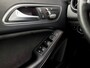 Mercedes-Benz A-klasse 200 AMG Sport 157Pk Automaat (SCHUIFDAK, NAVIGATIE, MEMORY SEATS, LEDER/ALCANTARA, STOELVERWARMING, RODE GORDELS, HARMAN/KARDON, ADAPTIVE CRUISE, CLIMATE, GETINT GLAS, NIEUWSTAAT)