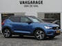 Volvo XC40 2.0 T5 AWD R-Design | Panoramadak | Harman/Kardon | Leder | Memory | Trekhaak | Stuur-/Stoelverwarming V+A | ACC | Dodehoek detectie | Apple-/Android Carplay | Achteruitrijcamera