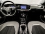 Opel Mokka 1.2 Sport (VIRTUAL COCKPIT, APPLE CARPLAY, GROOT NAVI, 360 CAMERA, CLIMATE, LM VELGEN, SPORTSTOELEN, LED KOPLAMPEN, GETINT GLAS, KEYLESS, NIEUWSTAAT)