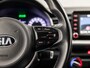 Kia Stonic 1.0 T-GDi DynamicLine (APPLE CARPLAY, NAVIGATIE, CRUISE, CAMERA, LM VELGEN, SPORTSTOELEN, PARKEERSENSOREN, CRUISE, NIEUWSTAAT)