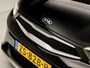 Kia Stonic 1.0 T-GDi DynamicLine (APPLE CARPLAY, NAVIGATIE, CRUISE, CAMERA, LM VELGEN, SPORTSTOELEN, PARKEERSENSOREN, CRUISE, NIEUWSTAAT)
