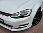 Volkswagen Golf 1.2 TSI Connected Series | Pano | Cruise | Airco
